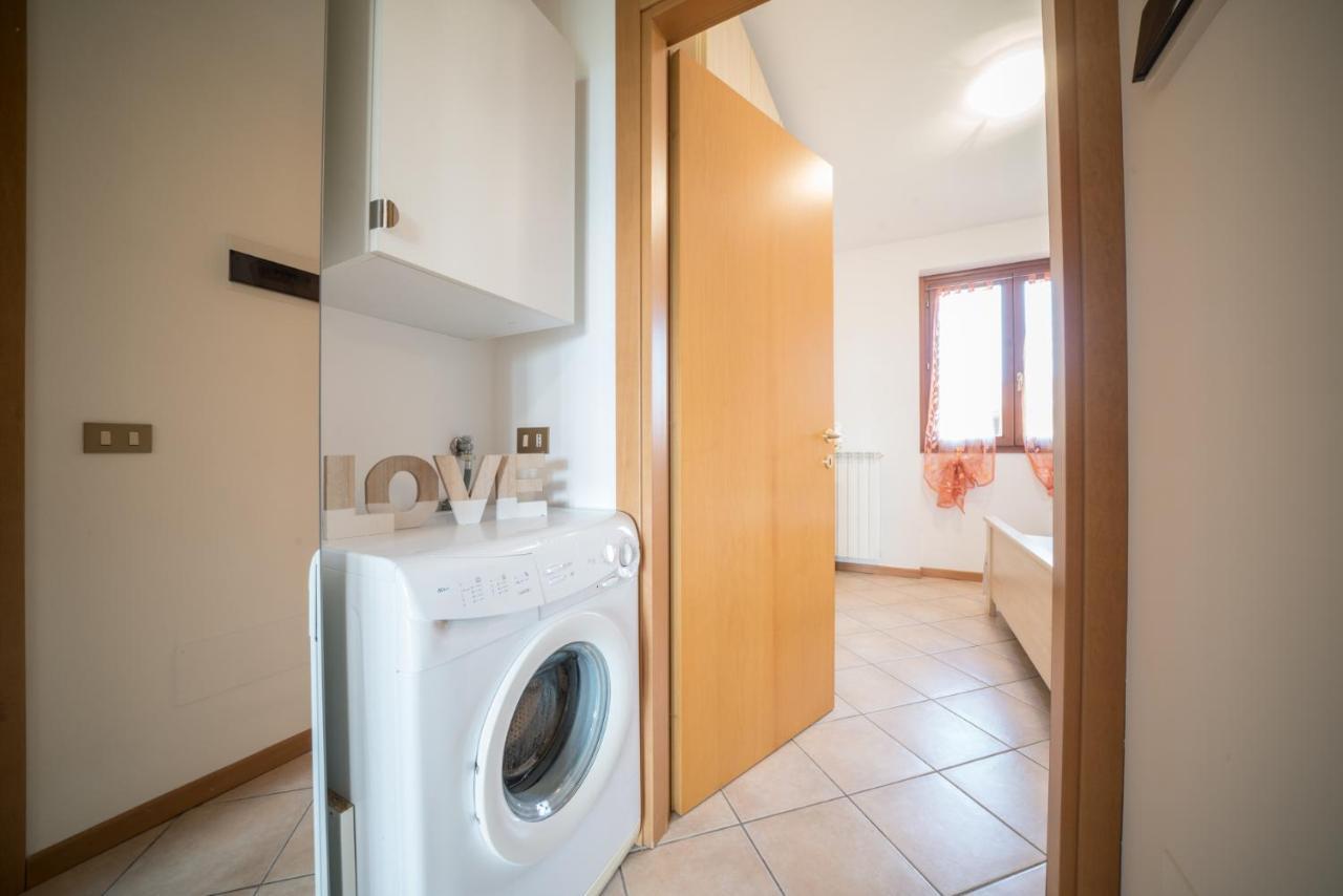 Gardappartamenti Cascinale Pool Desenzano del Garda Exteriör bild